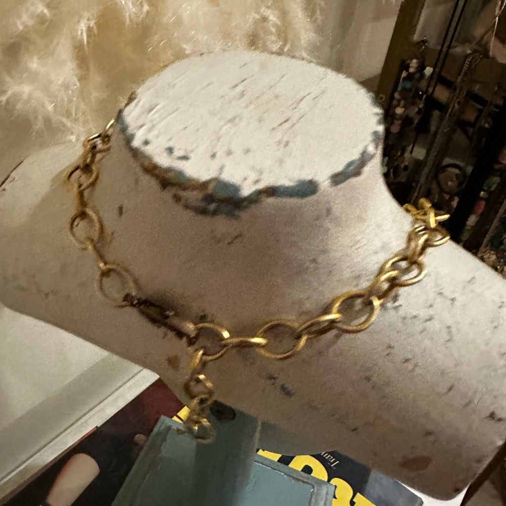Gold Heart Pendant Necklace - Picture 7 of 7